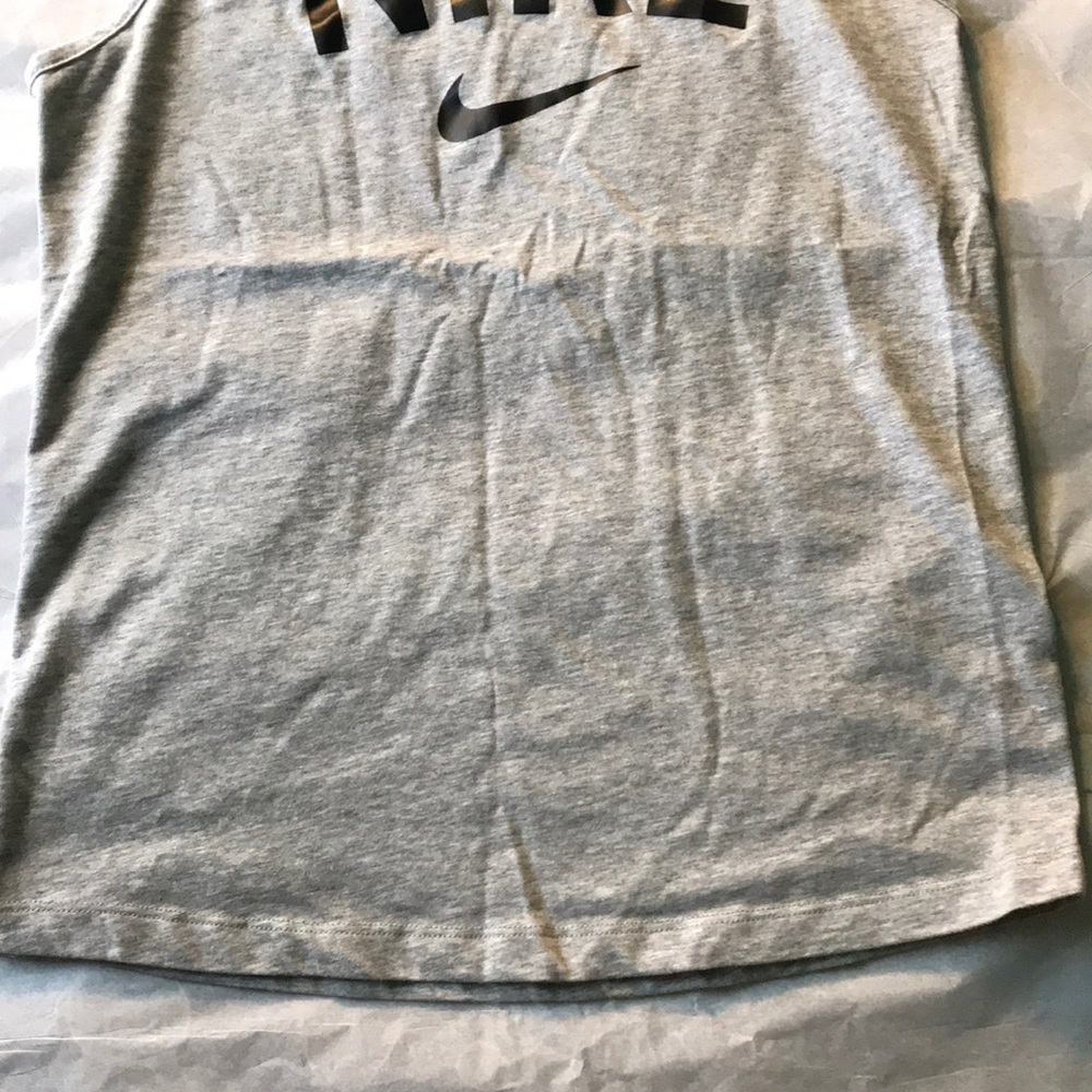 Nike Tank Top - Picture 3 of 3